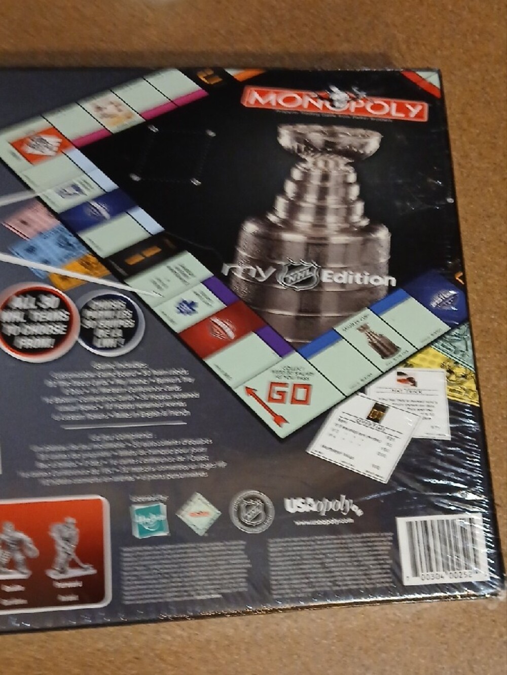 NHL Sticker on Box - Picture 7 of 8
